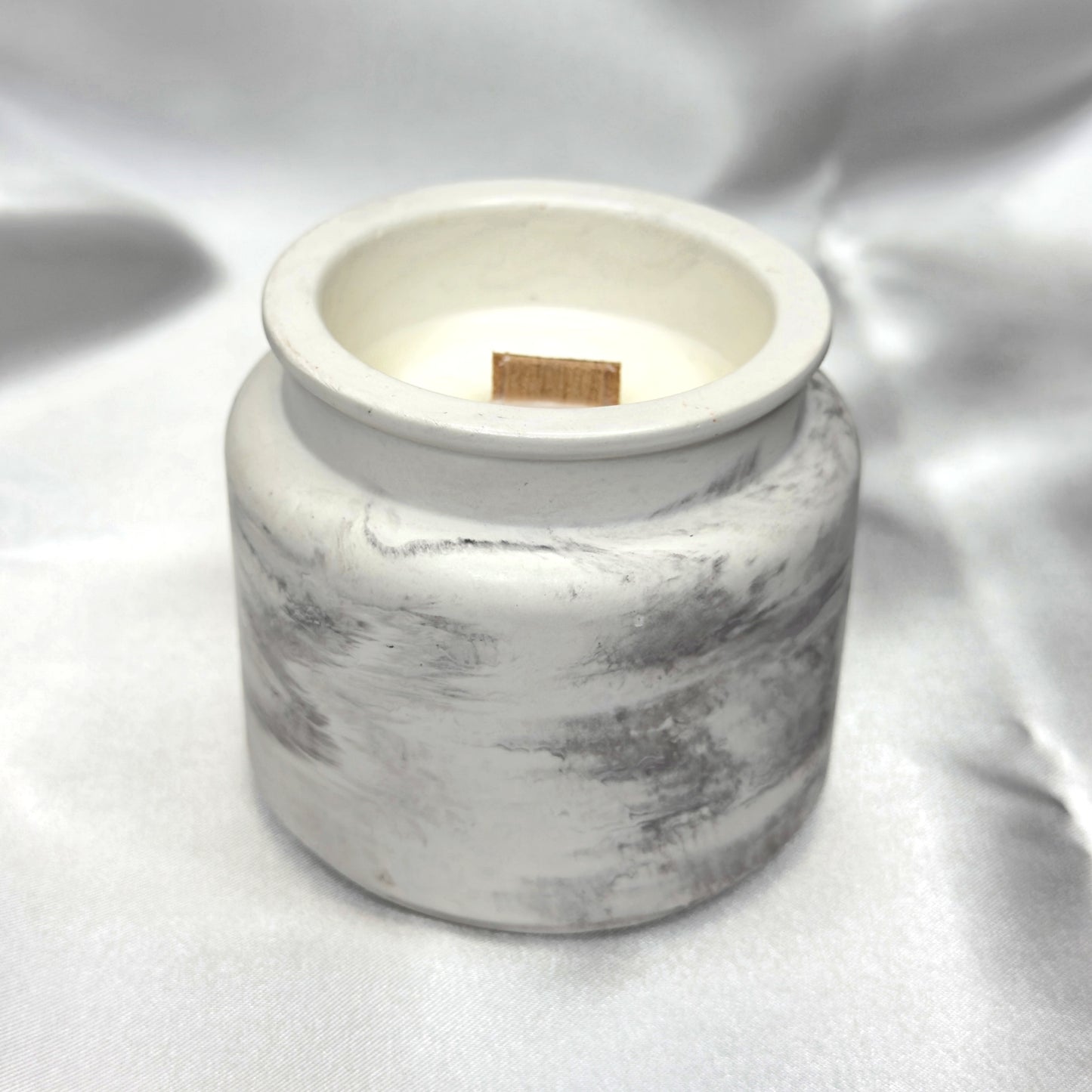 MÁRMOL BLANCO-GRIS - Vela Estándar con Tapa (90g)