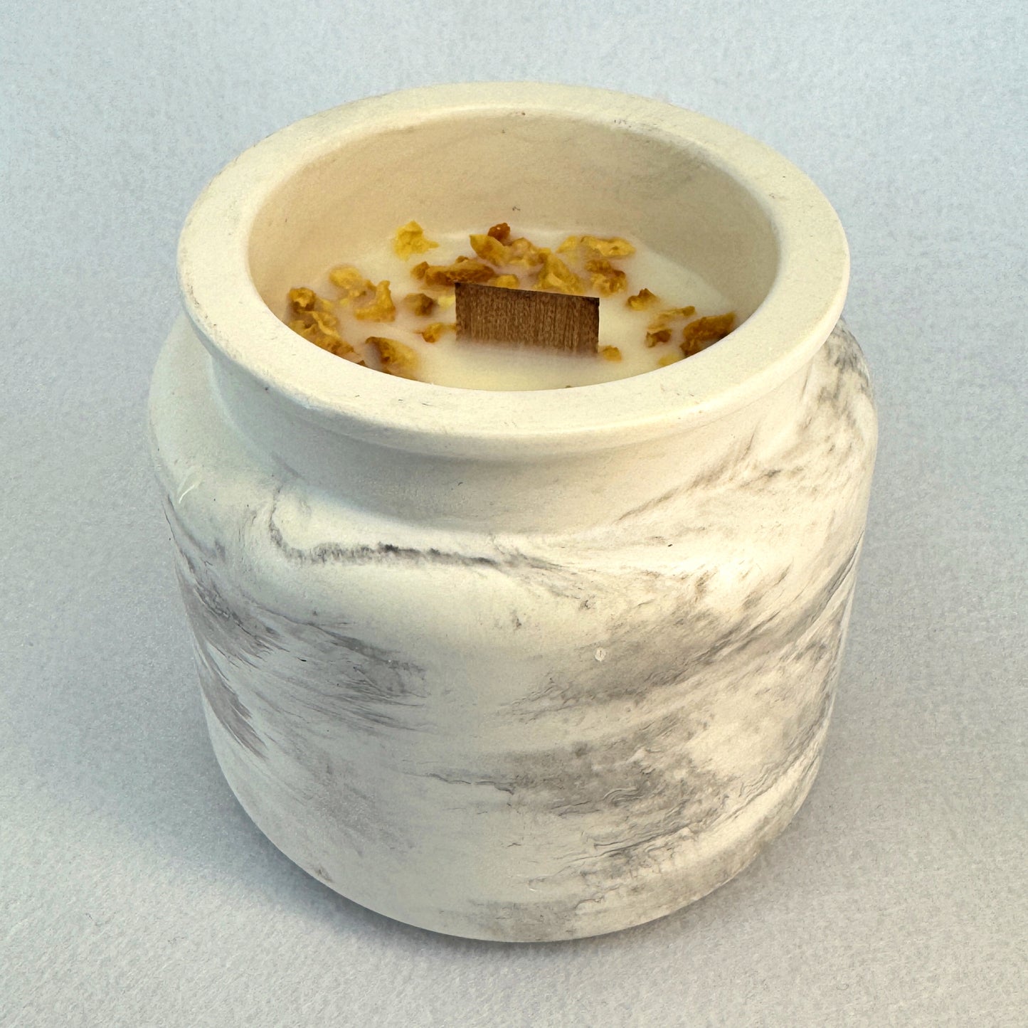 MÁRMOL BLANCO-GRIS - Vela Estándar con Tapa (90g)