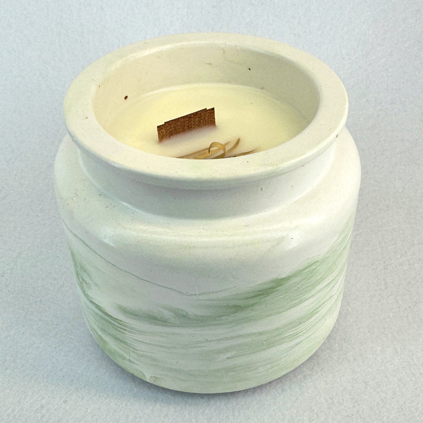MÁRMOL BLANCO-VERDE - Vela Estándar con Tapa (90g)