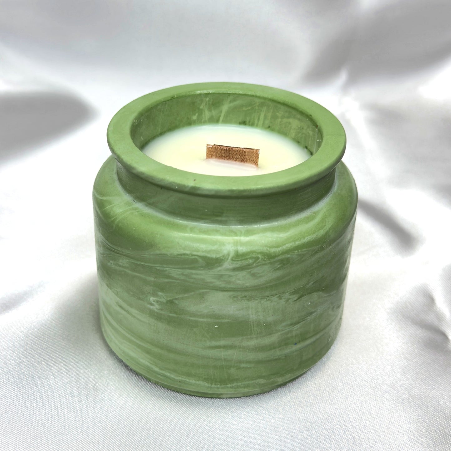 VERDE PASTEL - Vela Estándar con Tapa (90g)