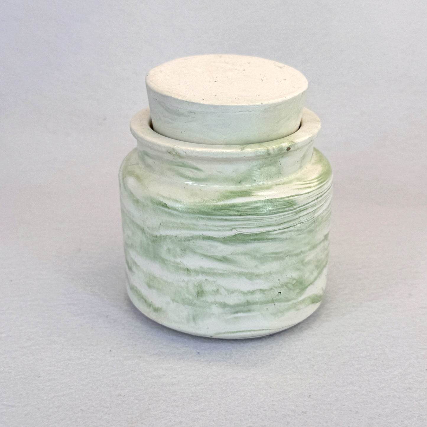 MÁRMOL BLANCO-VERDE - Vela Estándar con Tapa (90g) - "Capuccino"