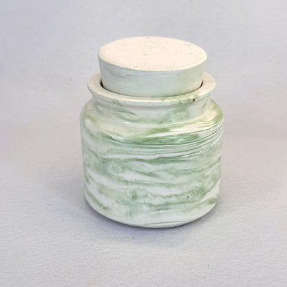 MÁRMOL BLANCO-VERDE - Vela Estándar con Tapa (90g) - "Capuccino"