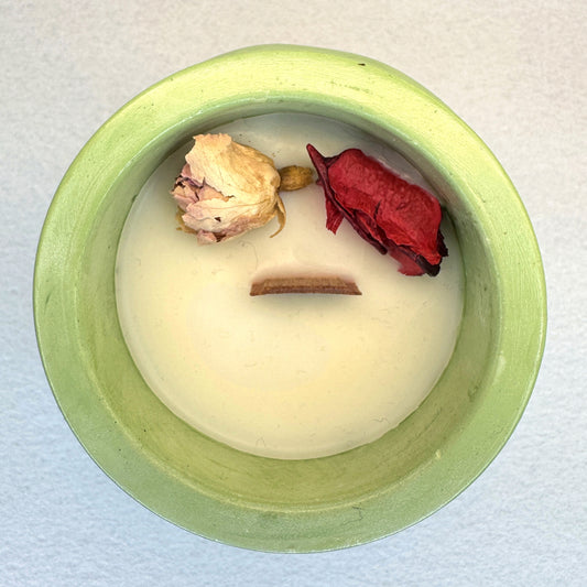 VERDE PASTEL - Vela Estándar con Tapa (90g) - "Coco Milk & Vainilla Tahití"