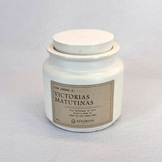 BLANCO - Vela Estándar con Tapa (90g) - “Con aroma a… Victorias Matutinas”