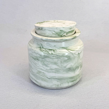 MÁRMOL BLANCO-VERDE - Vela Estándar con Tapa (90g) - "Eucalipto"