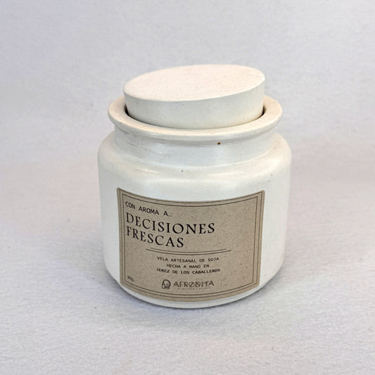 BLANCO - Vela Estándar con Tapa (90g) - “Con aroma a… DECISIONES FRESCAS” (Copy)