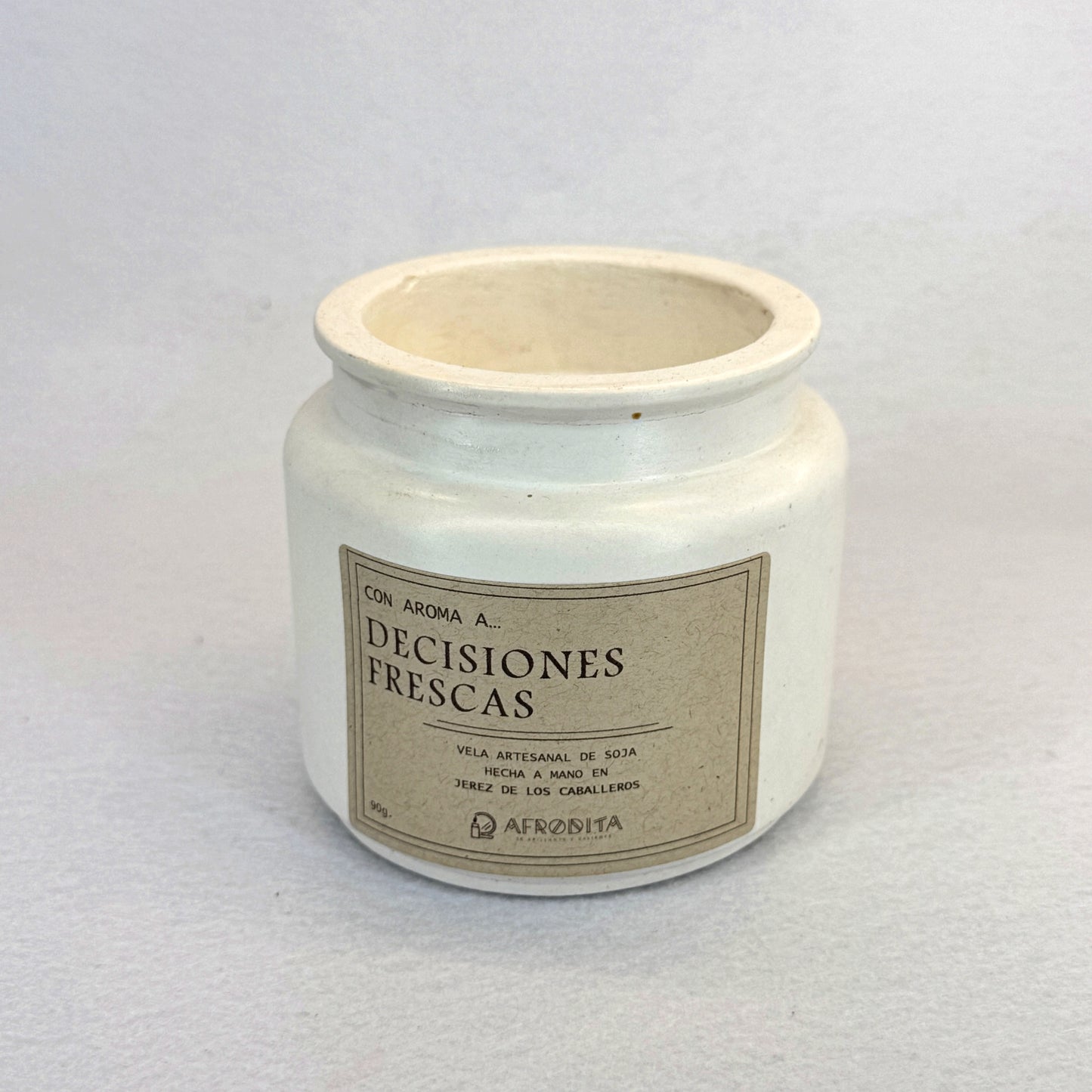 BLANCO - Vela Estándar con Tapa (90g) - “Con aroma a… DECISIONES FRESCAS” (Copy)