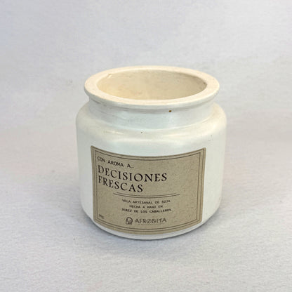BLANCO - Vela Estándar con Tapa (90g) - “Con aroma a… DECISIONES FRESCAS” (Copy)