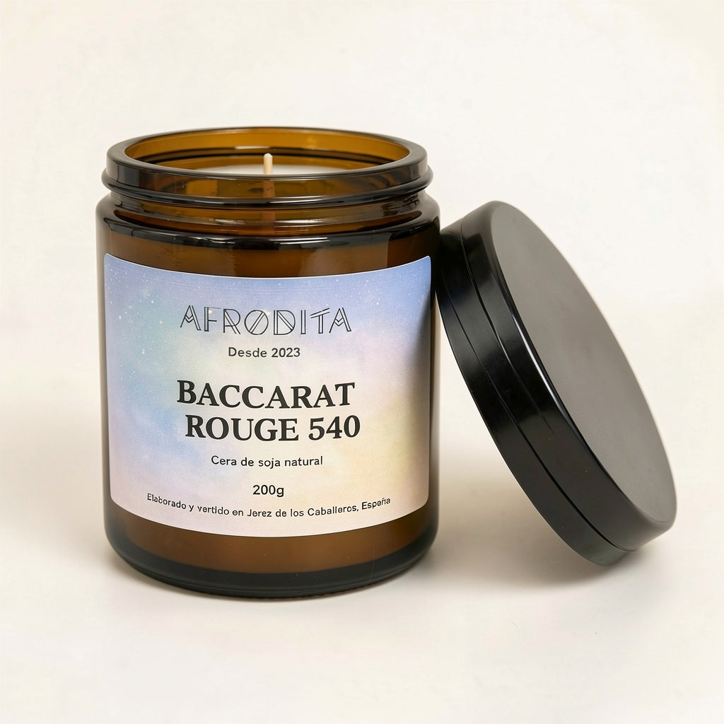 Vela aromática de Baccarat Rouge 540 en tarro de cristal ámbar (200 g)