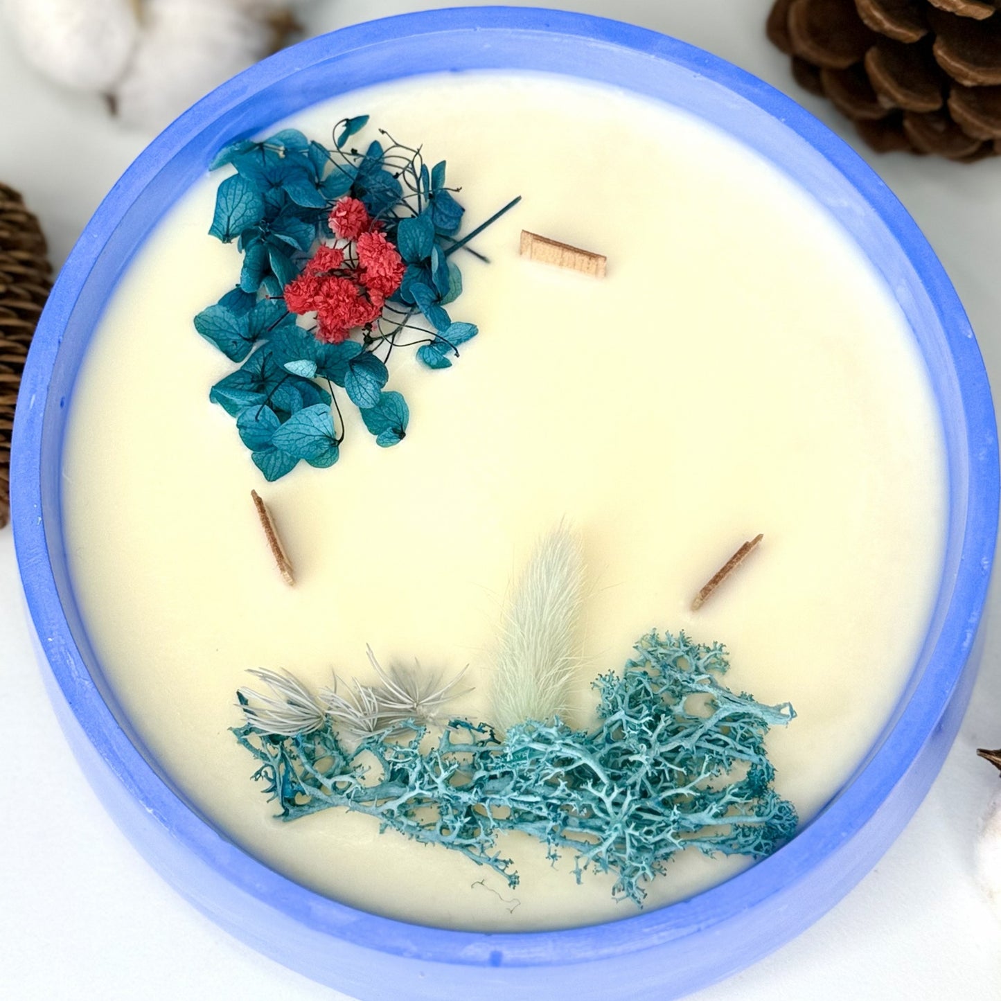 Vela Azul Eléctrico 600g – Vainilla con 3 mechas artesanales