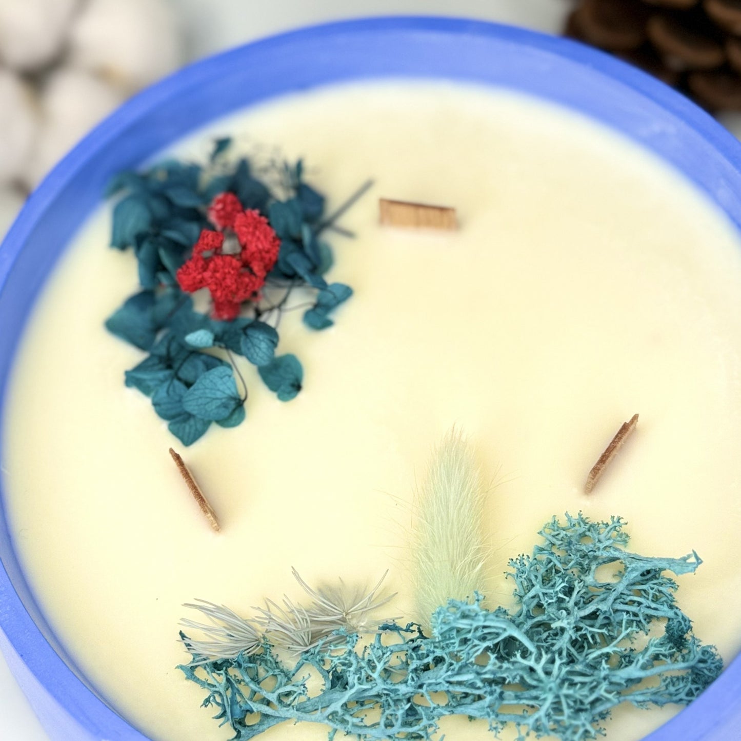 Vela Azul Eléctrico 600g – Vainilla con 3 mechas artesanales