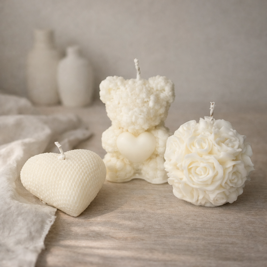 Vela decorativa aromática oso, corazón y rosa