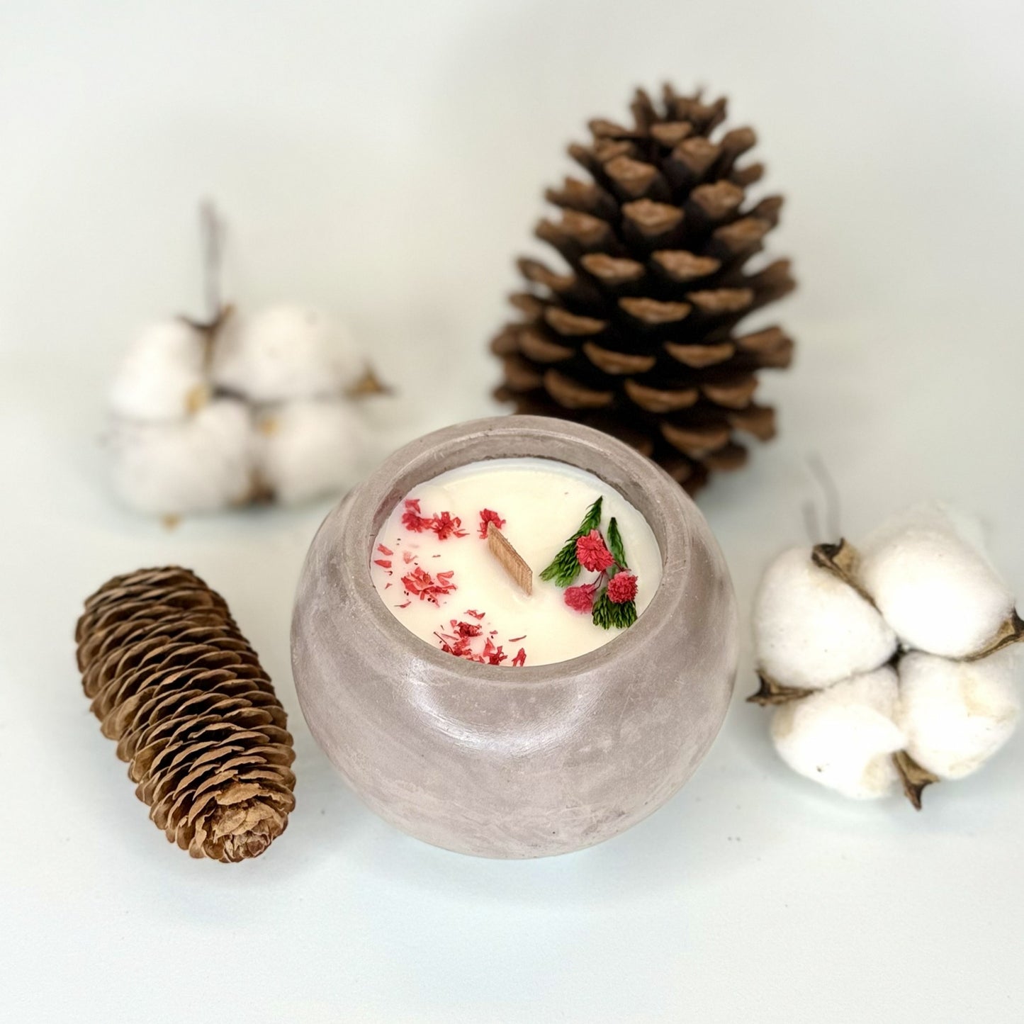 Vela Esférica Vainilla & Coco 120g – Mármol marrón-blanco