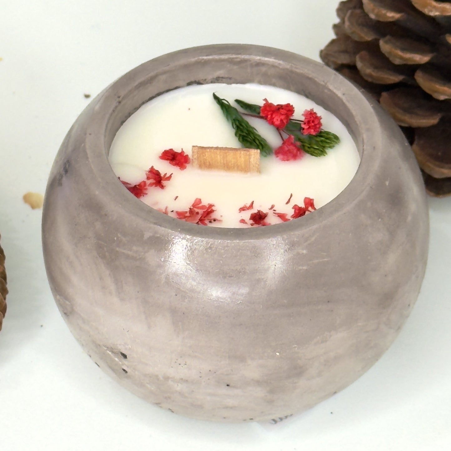 Vela Esférica Vainilla & Coco 120g – Mármol marrón-blanco