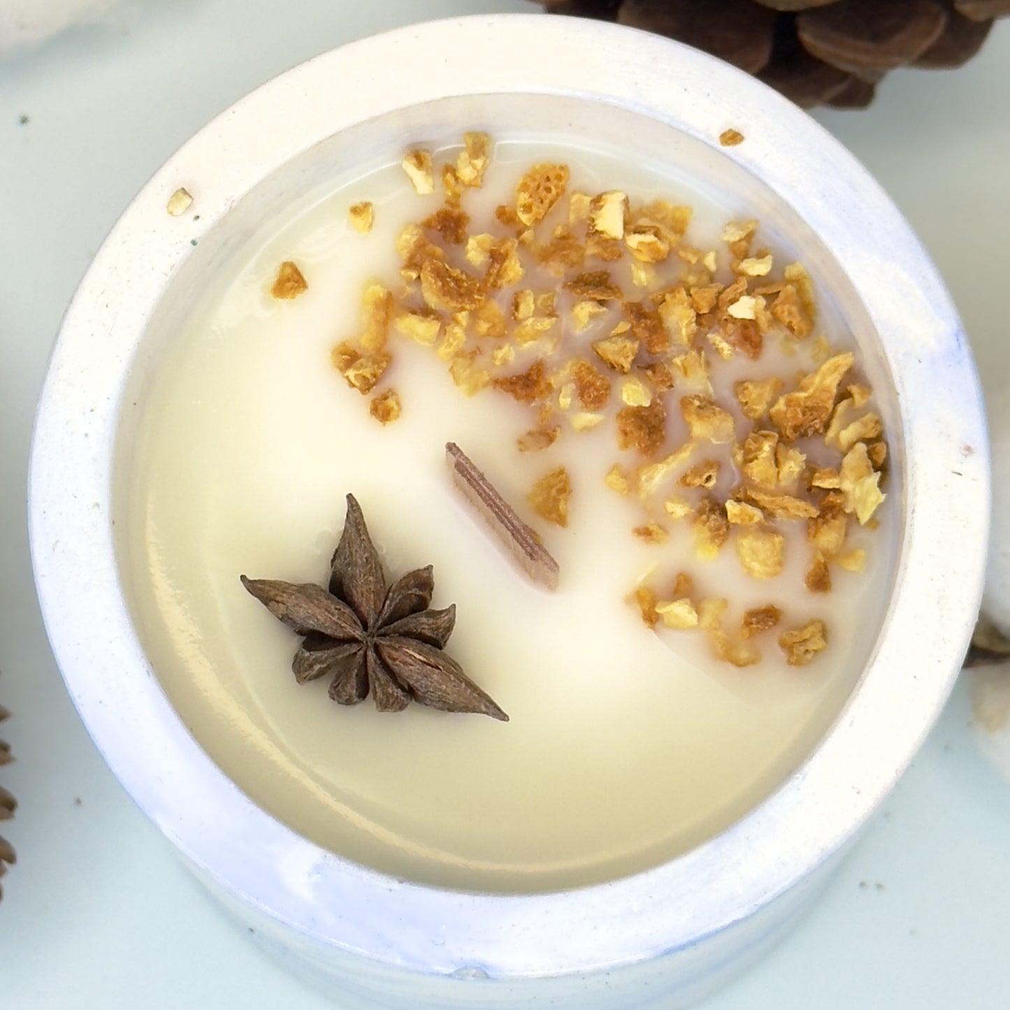 Vela Mármol Blanco-Azul – Aroma Vainilla & Coco artesanal