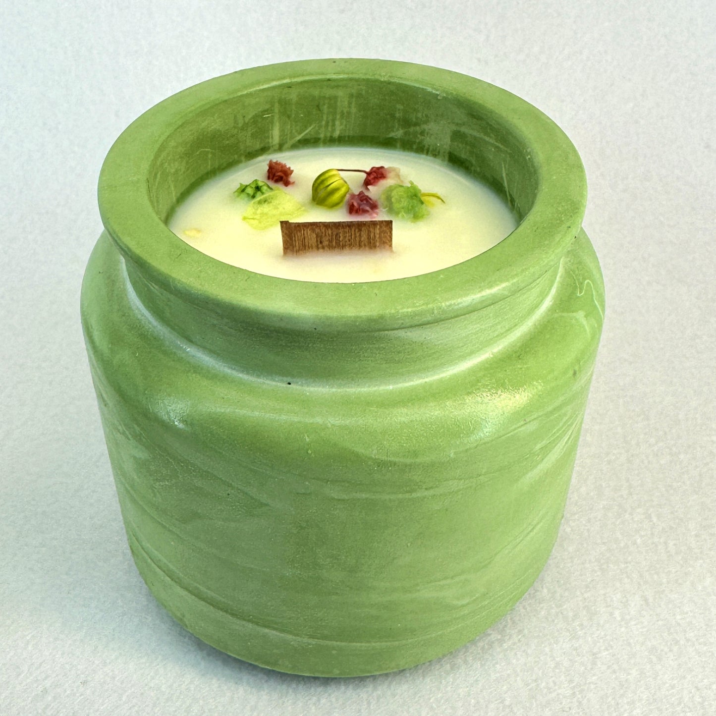 VERDE PASTEL - Vela Estándar con Tapa (90g)