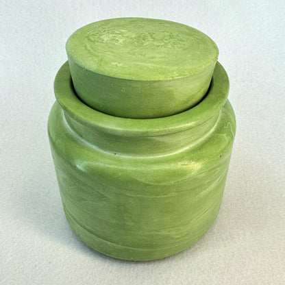 VERDE PASTEL - Vela Estándar con Tapa (90g)